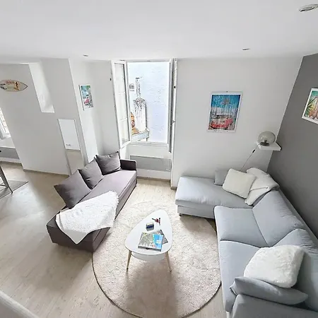 Duplex En Hyper Centre à Pieds *