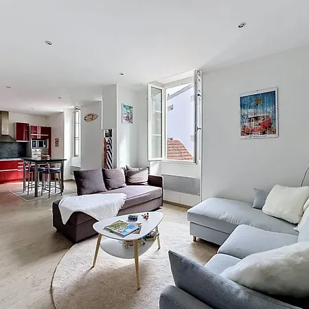 Duplex En Hyper Centre à Pieds * Biarritz
